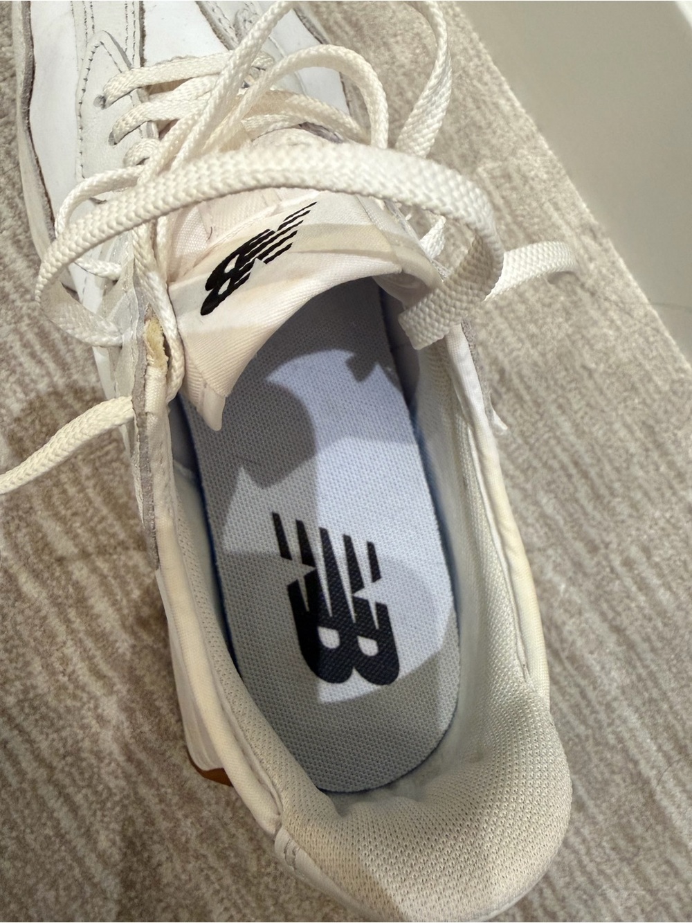 New balance 327 Women's all leather white sneaker. Like new! - Picture 4 of 5